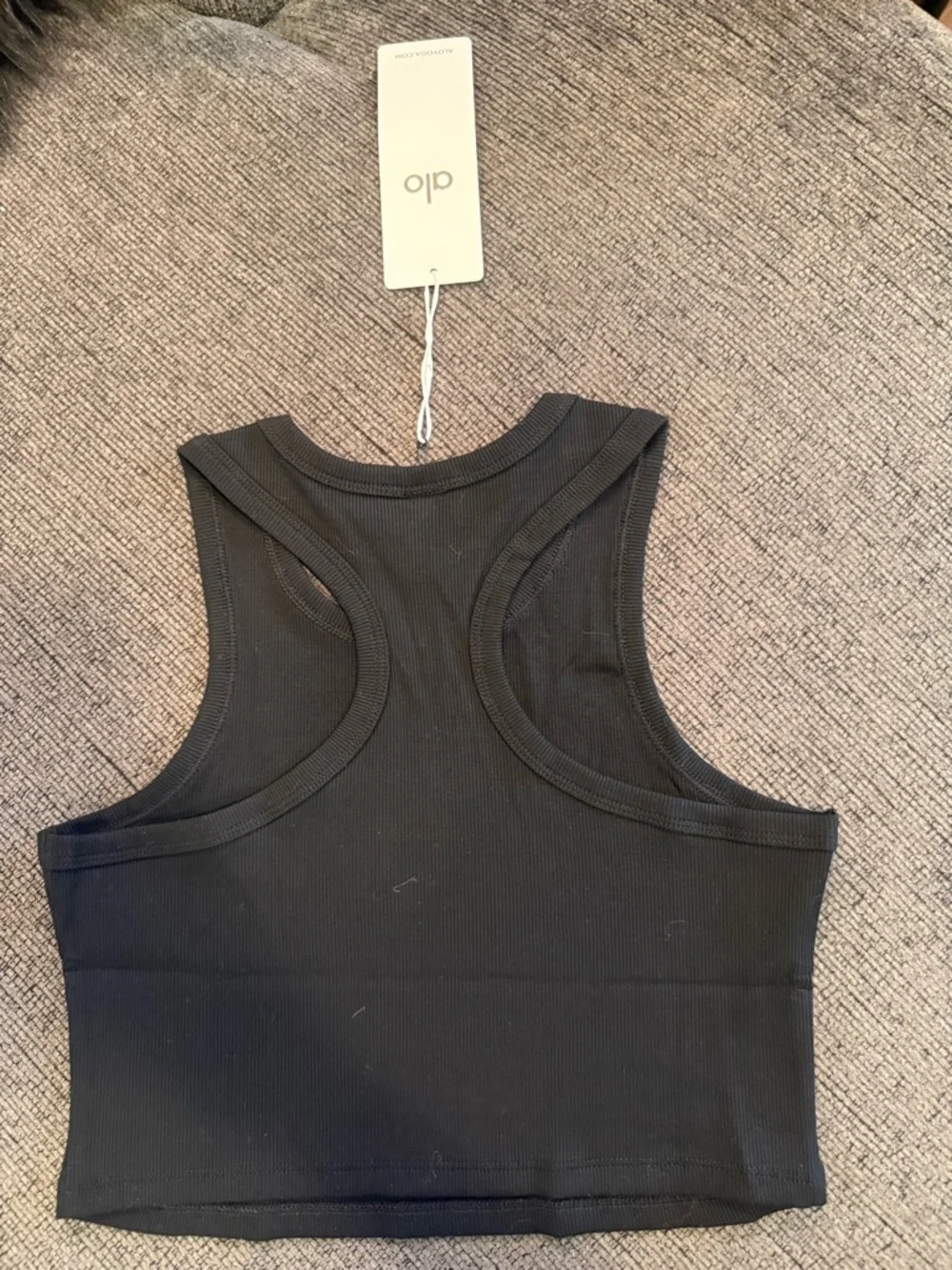 ALO Yoga Black Crop Tank Top with White Logo - Picture 3 of 5